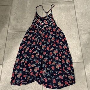 Navy floral top Women’s Medium
